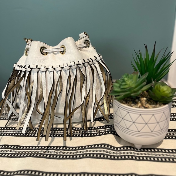 Michael Kors White Leather Fringe, Bucket Bag - Picture 3 of 7